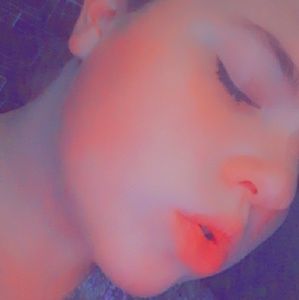 Meet your Posher, Lea